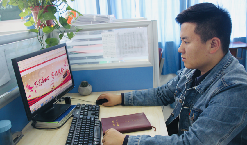 2003网站太阳集团2022年度优秀辅导员展（四）